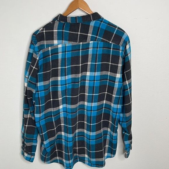 Ocean Current Cotton Flannel.  Size XL.  Soft.  Excellent condition. - Picture 2 of 4